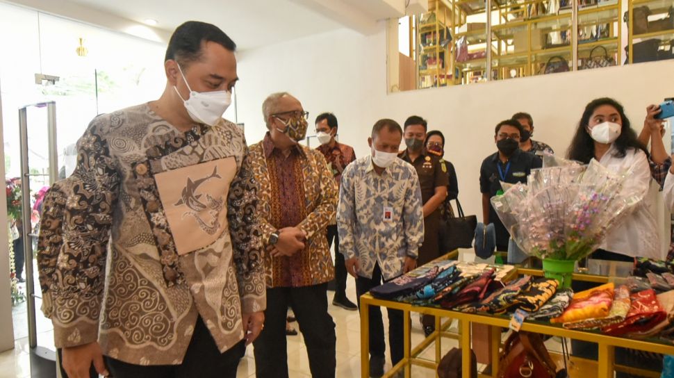 Tak Kalah Menarik dengan Barang Luar Negeri, Produk UMKM Hadir di Surabaya Kriya Gallery