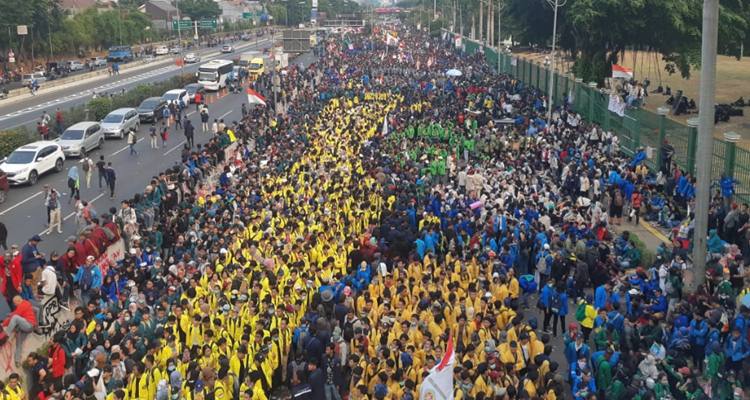Ingatkan Potensi Terulang Peristiwa 1998, Arief Poyuono: Aksi-aksi Turunkan Jokowi Hampir Masif di Luar Jakarta