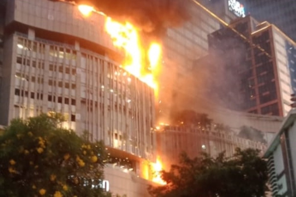 Kebakaran di Mal Tunjungan Plaza Surabaya, Restoran Ini Diduga Sebagai Penyebab