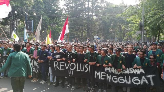 Pemberitaan Aksi Mahasiswa Incar Jokowi Besok, Ramai Dibahas Media Online, Polrestabes Makassar Siapkan Personel Untuk Kawal Aksi itu