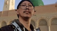 Tuduh Pendukung Anies Pengeroyok Ade Armando, Abu Janda: Silahkan Nilai Sendiri yang Didukung